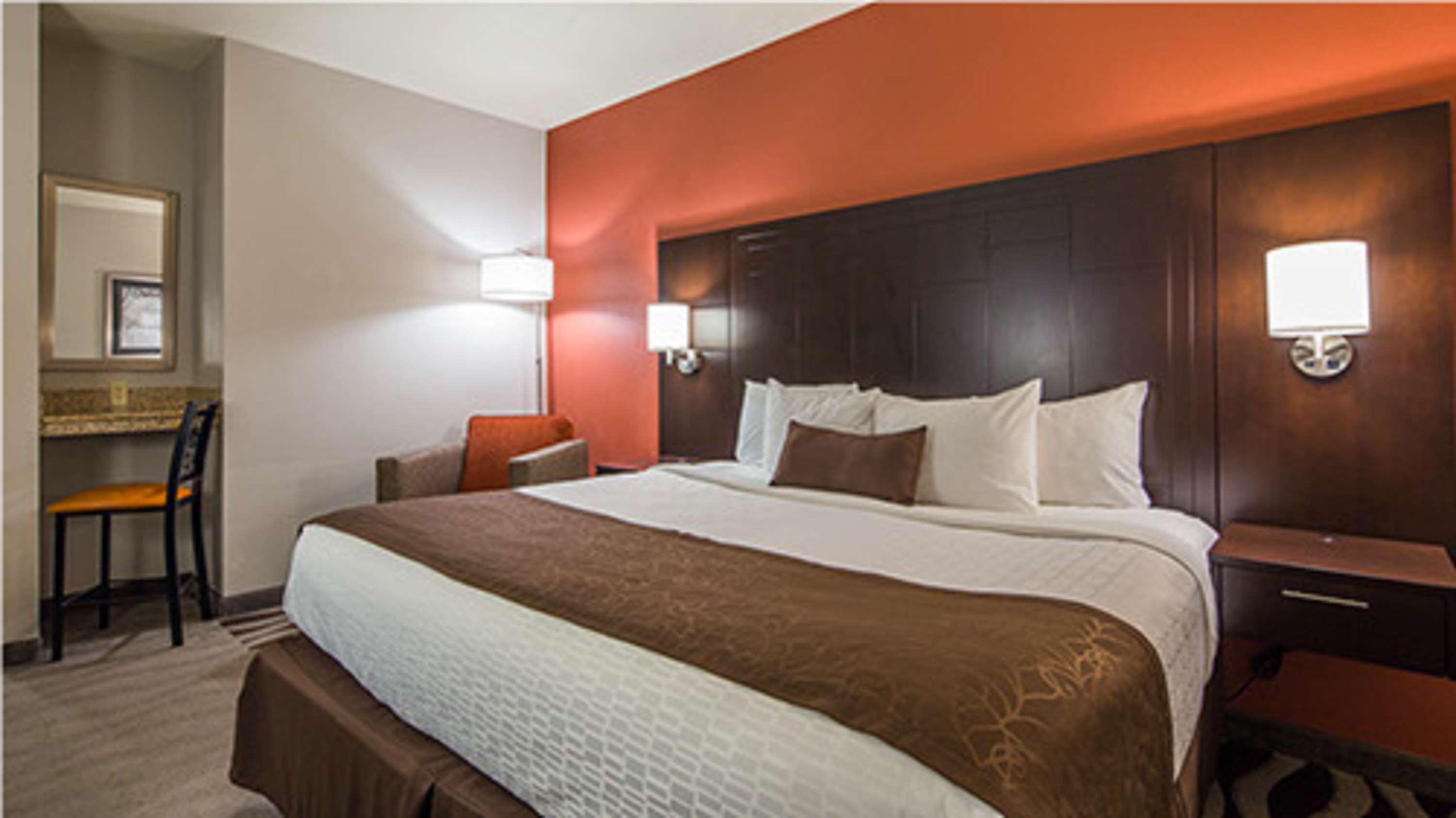 Best Western Plus Lee'S Summit Hotel & Suites מראה חיצוני תמונה
