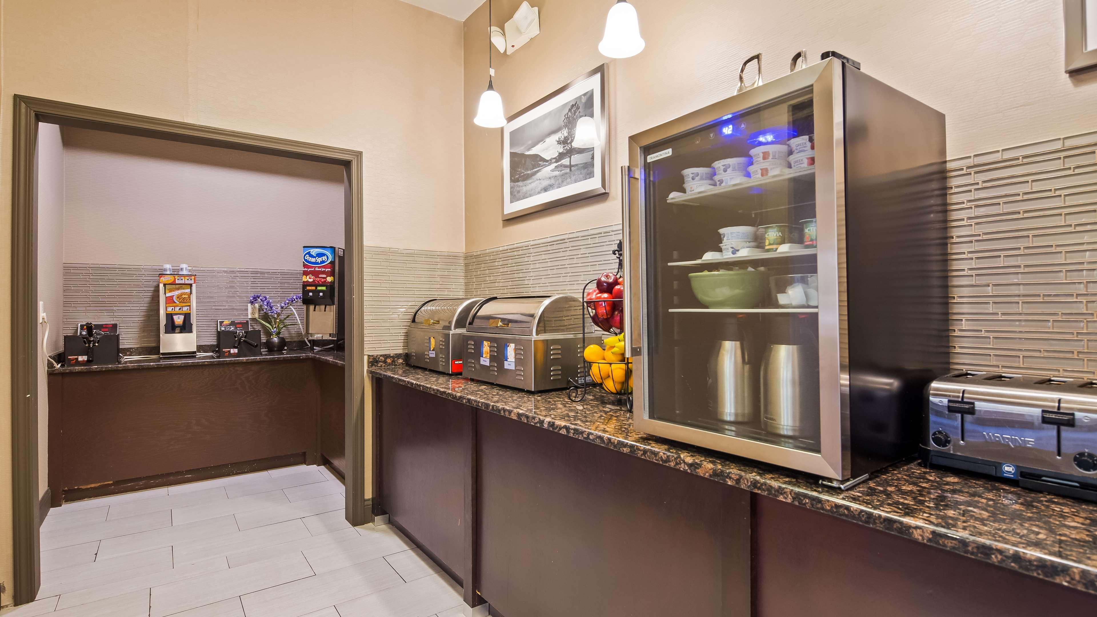 Best Western Plus Lee'S Summit Hotel & Suites מראה חיצוני תמונה